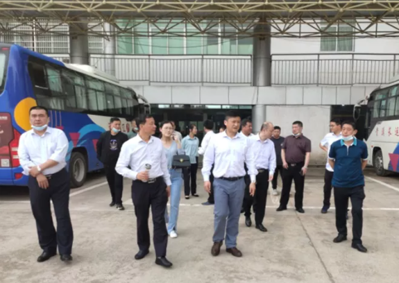 占梁一行蒞臨鷹潭長運(yùn)、鷹潭公交檢查指導(dǎo)工作