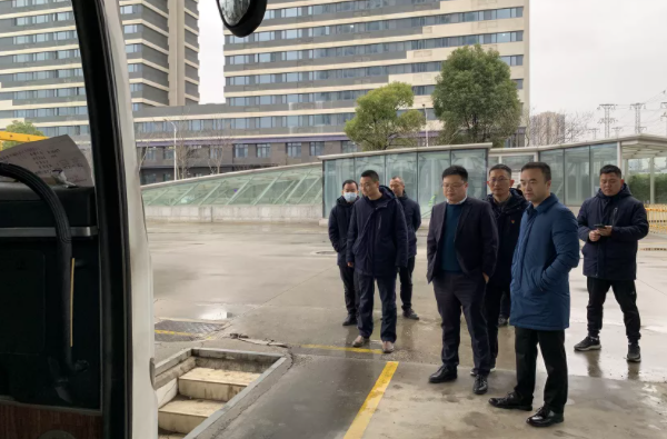 劉磊檢查都市城際公交、鄱陽長運安全生產(chǎn)工作