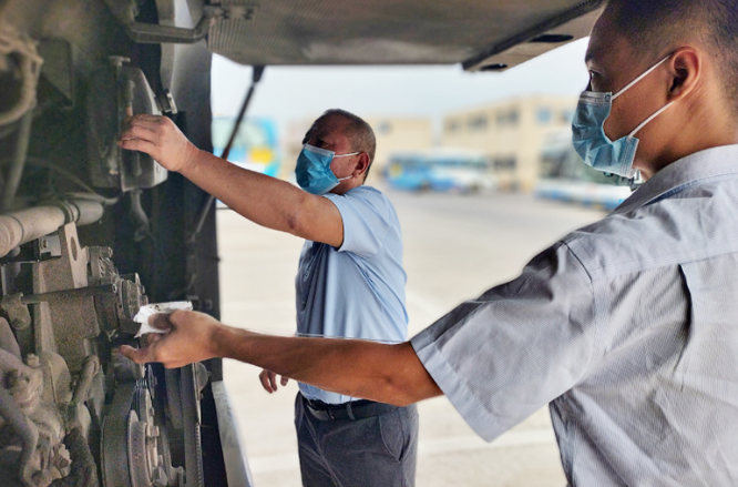 鄱陽(yáng)長(zhǎng)運(yùn) 快客分公司開(kāi)展節(jié)前安全生產(chǎn)大檢查