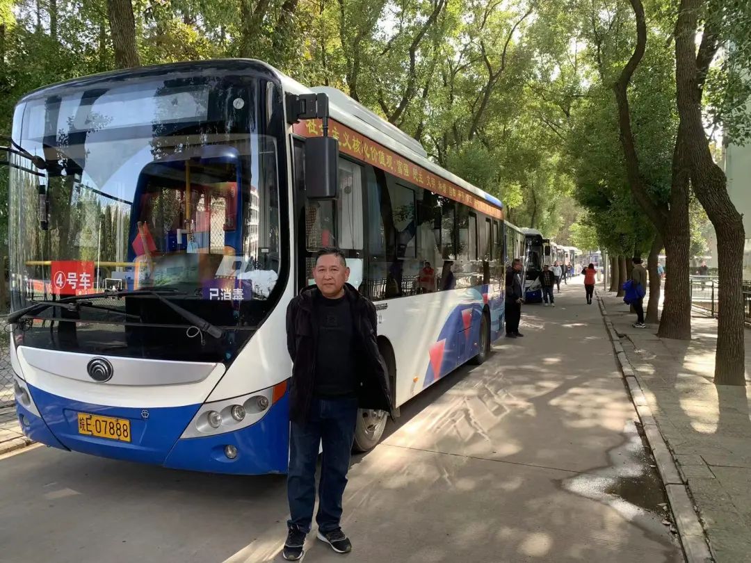 馬鞍山長客：拓展校園包車業(yè)務(wù) 完成中學(xué)專項運輸任務(wù)