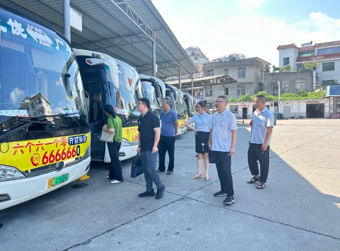 上饒汽運：省交通運輸綜合行政執(zhí)法局到上饒汽運開展安全督導(dǎo)
