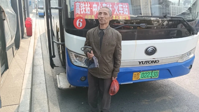 吉安公司：拿回“血汗錢(qián)” 老人眼眶濕潤(rùn)了