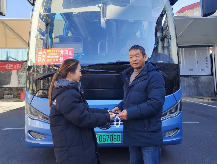 吉安公司：平常人 平常事 春運(yùn)愛(ài)心我傳遞