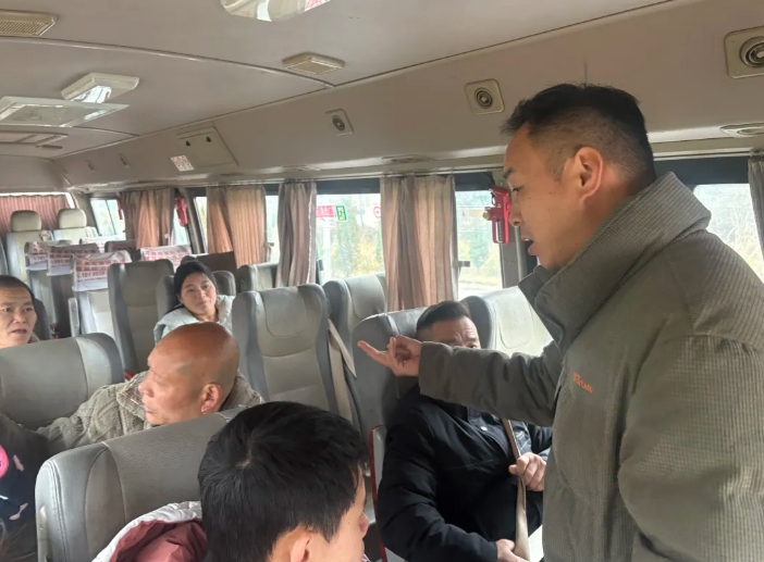 景德鎮(zhèn)長(zhǎng)運(yùn)：備戰(zhàn)寒潮 守護(hù)市民出行