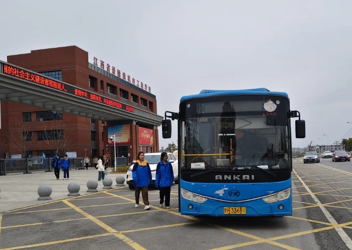 景德鎮(zhèn)長運：定制通學(xué)公交線路 暖心護航開學(xué)路