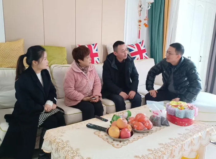 都市城際公交 開展廉政家訪活動(dòng)