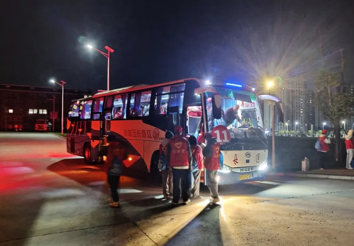 都市城際公交：三企聯(lián)動(dòng) 高標(biāo)準(zhǔn)護(hù)航體育盛會(huì)