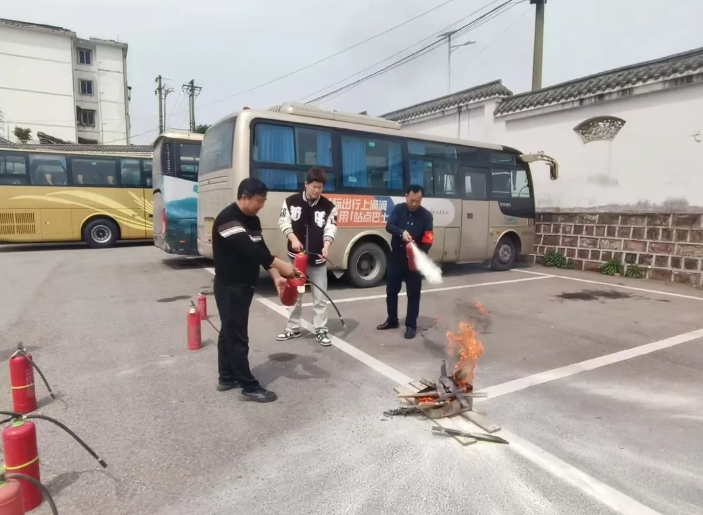 上饒汽運(yùn)：開(kāi)展防恐防爆及消防應(yīng)急疏散演練