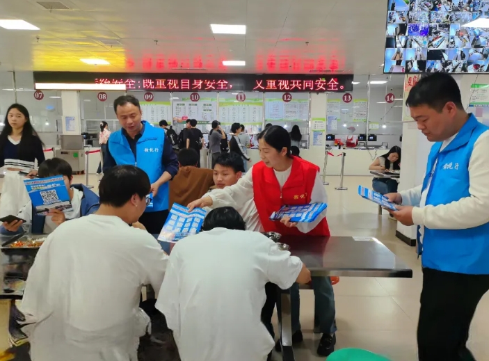 撫州長(zhǎng)運(yùn)：開展校園直通車推廣 服務(wù)學(xué)子便捷出行