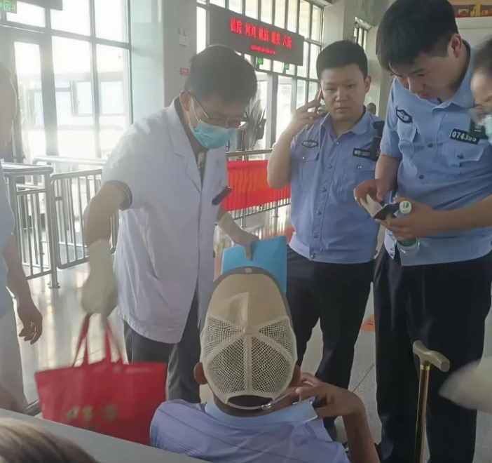 馬鞍山長客：轉(zhuǎn)危為安！含山中心客運站救助聾啞老人